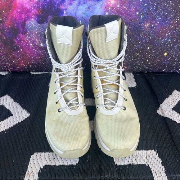 Nike Jordan Future Platunum Boot eVent Waterproof Mens 11.5  854554-100 RARE - Picture 2 of 7